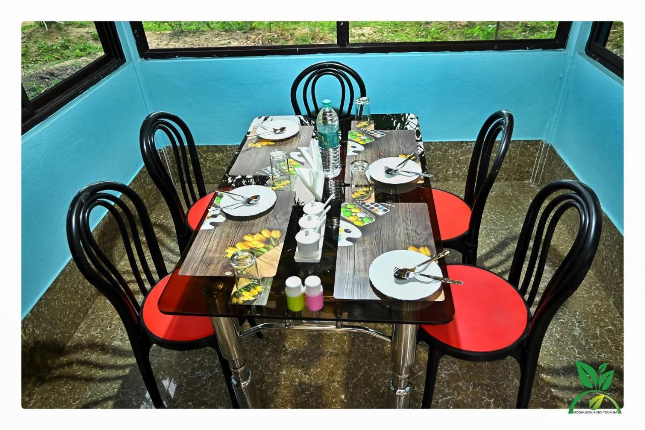 Modhubon Agro Tourism Hotel Bolpur Exterior photo