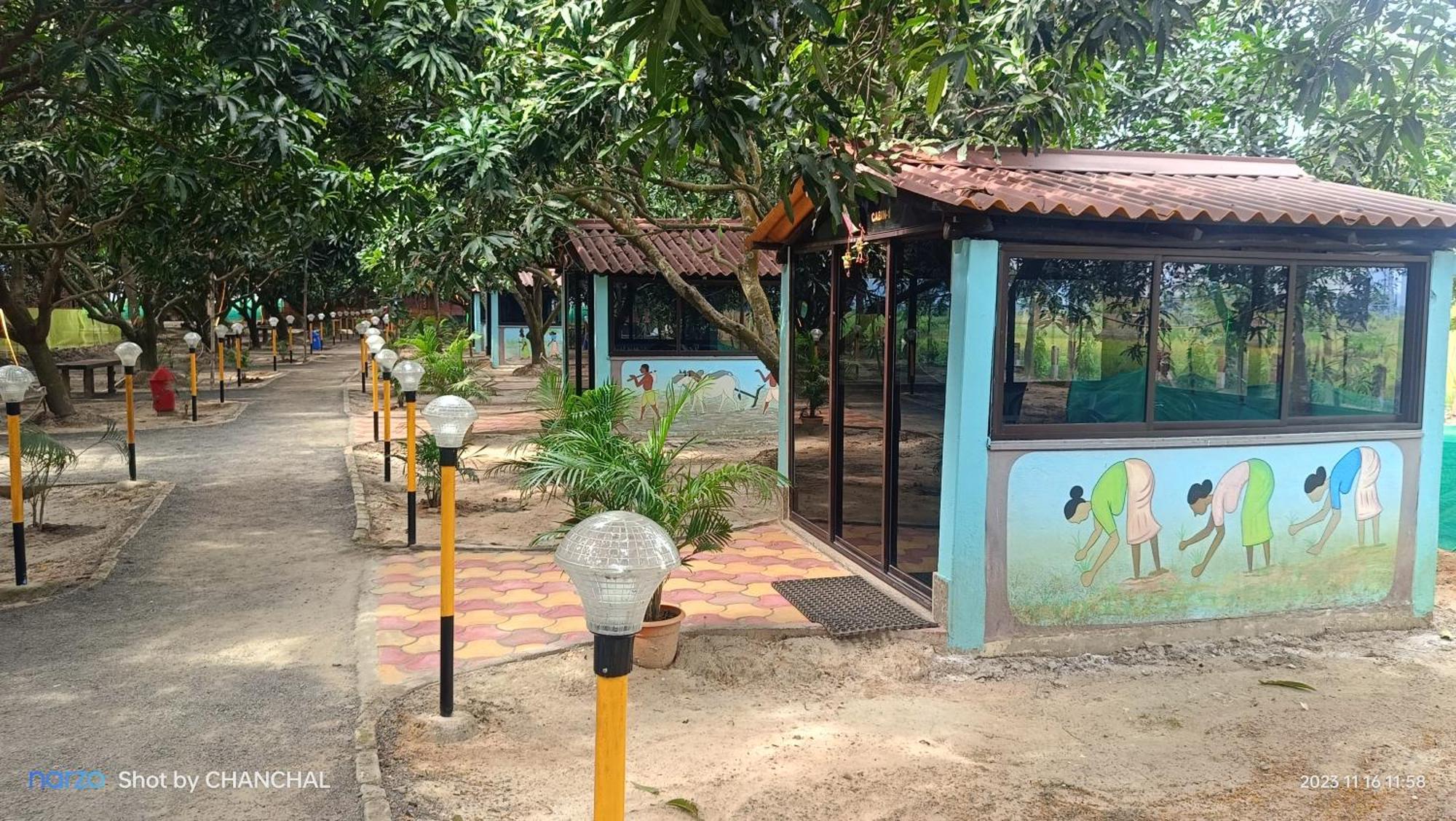 Modhubon Agro Tourism Hotel Bolpur Exterior photo